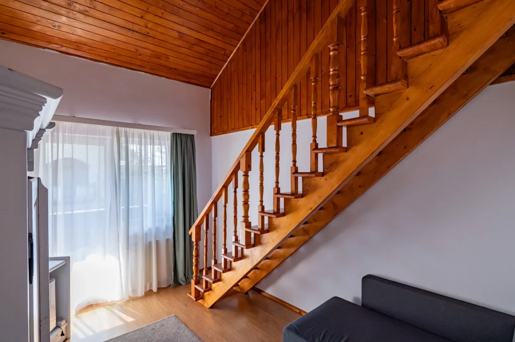 Camera Loft - Design Modern și Confort la Vila Zorile din Poiana Brașov